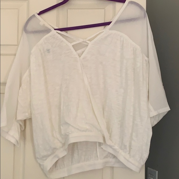 White Casual T-Shirt - Picture 6 of 8